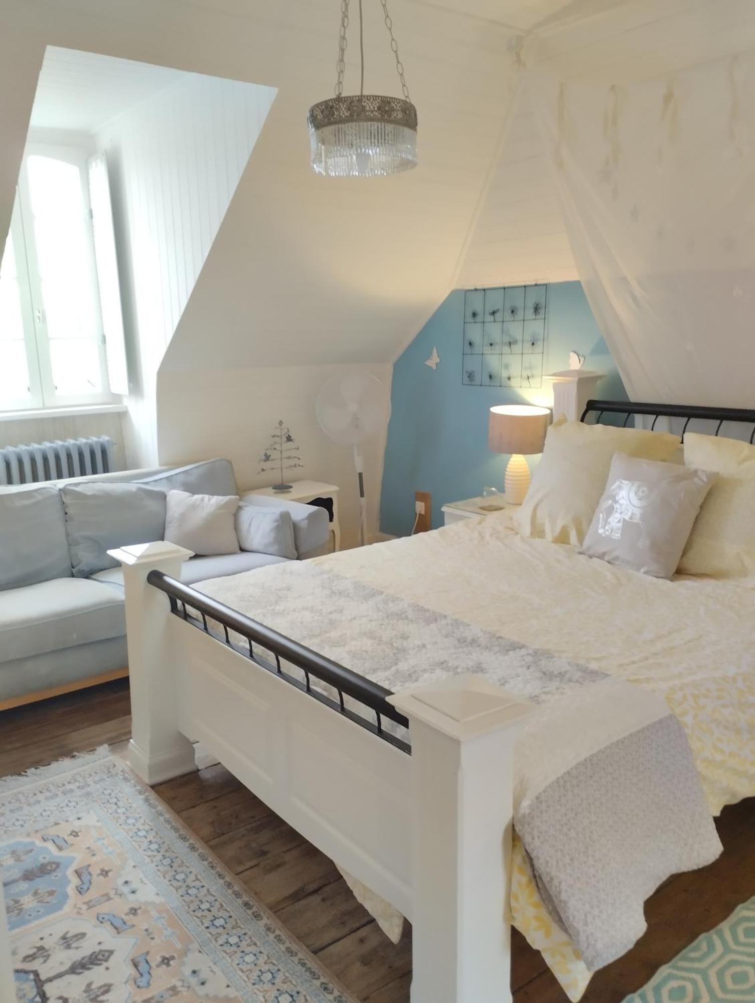 Maison Papillons Plomodiern Luaran gambar